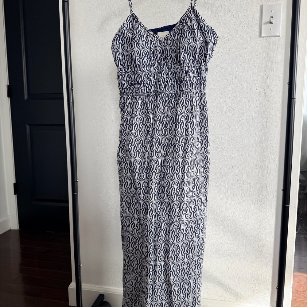 H and M  Blue and White Patterned SunDress